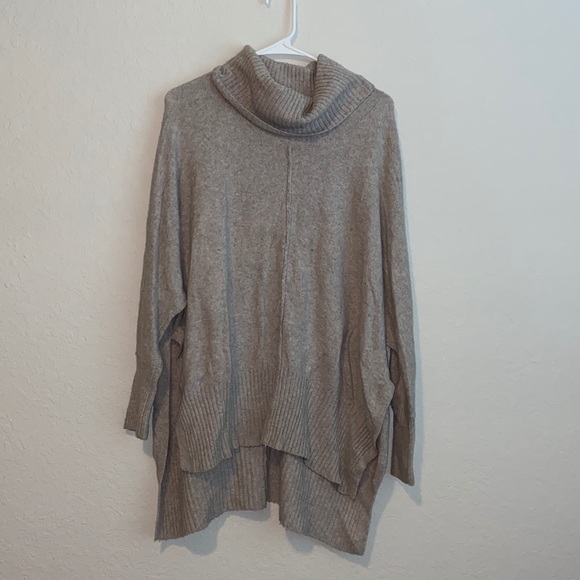 OVERSIZED SWEATER - Picture 1 of 2